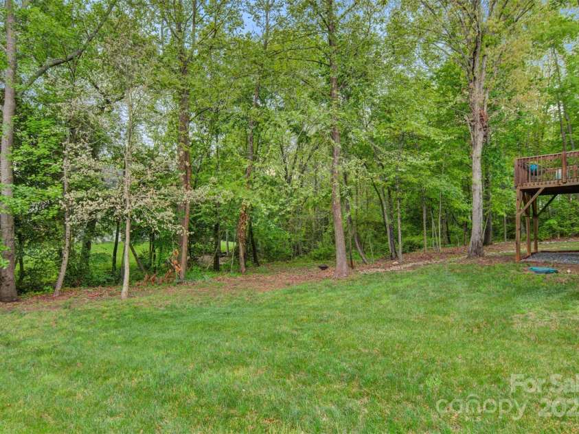 2835 24TH STREET Drive, Hickory, NC 28601.  MLS# CAR4251090, YatesRealty ID 24377. DECK