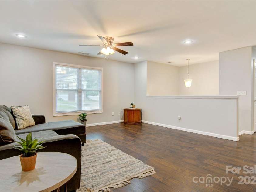 2835 24TH STREET Drive, Hickory, NC 28601.  MLS# CAR4251090, YatesRealty ID 24377. KITCHEN AND DINING COMMERCIAL SLIDING DOORS