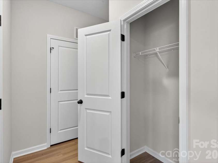 3410 Yorkshire Drive, Gastonia, NC 28052.  MLS# CAR4385338, YatesRealty ID 24377. 