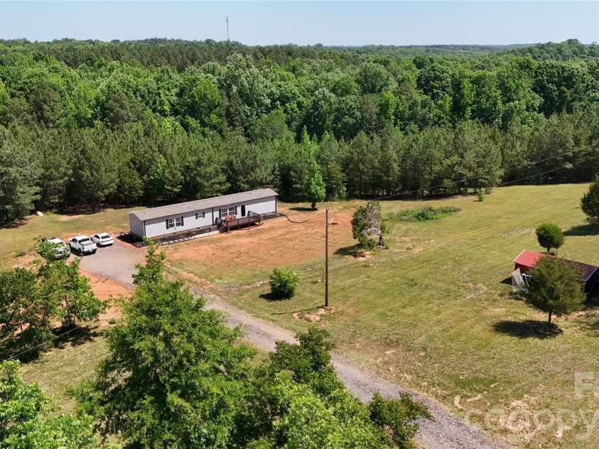 365 Guernsey Lane, Roebuck, SC 29376.  MLS# CAR4385221, YatesRealty ID 24378. 