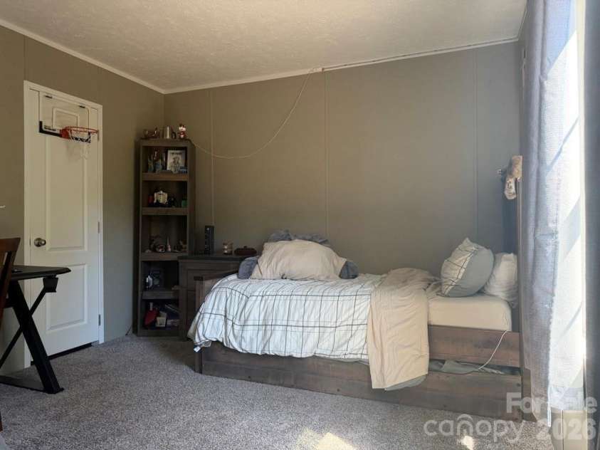 365 Guernsey Lane, Roebuck, SC 29376.  MLS# CAR4385221, YatesRealty ID 24378. 