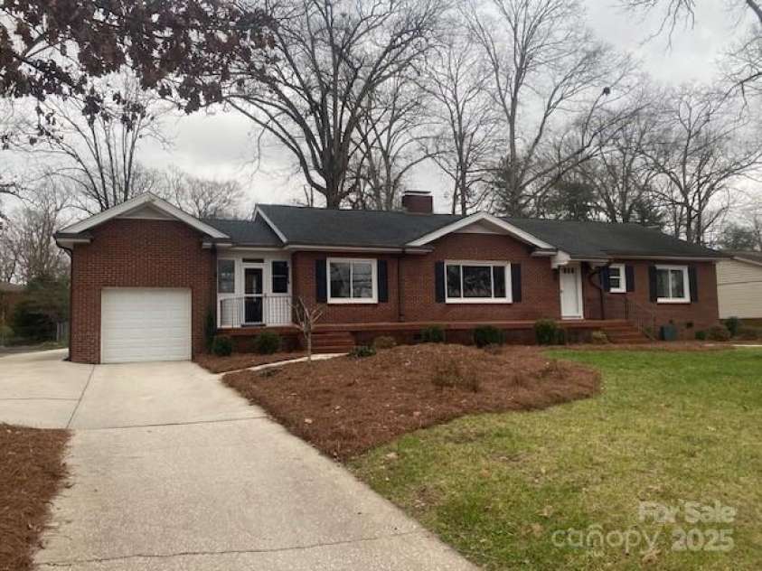 936 5th Street, Albemarle, NC 28001.  MLS# CAR4210182, YatesRealty ID 24378. 