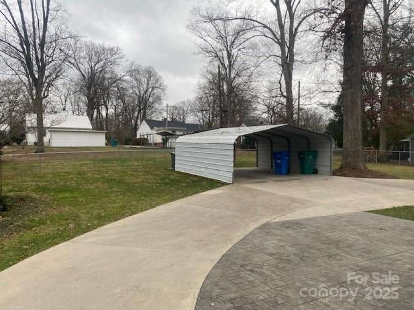 936 5th Street, Albemarle, NC 28001.  MLS# CAR4210182, YatesRealty ID 24378. 