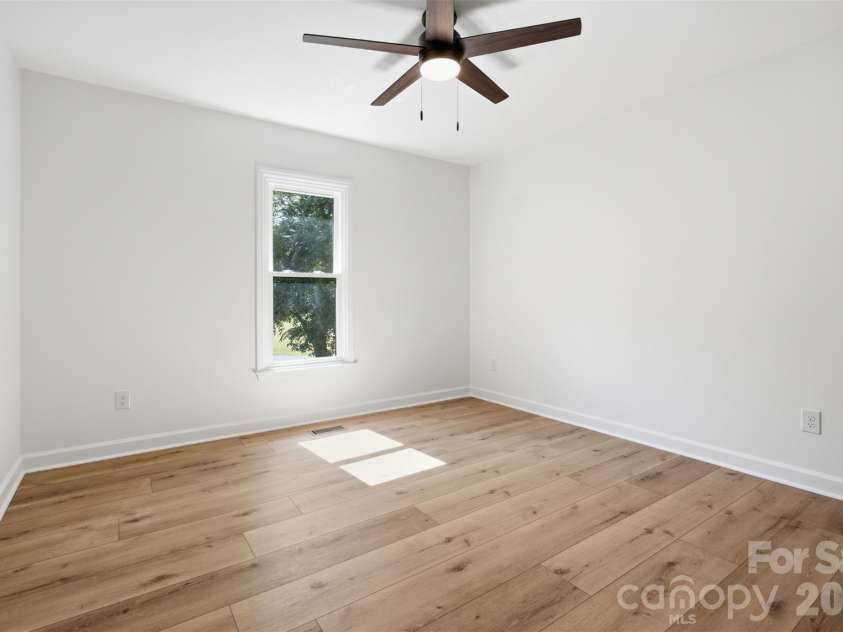 3730 Club House Drive, Conover, NC 28613.  MLS# CAR4385341, YatesRealty ID 24379. 