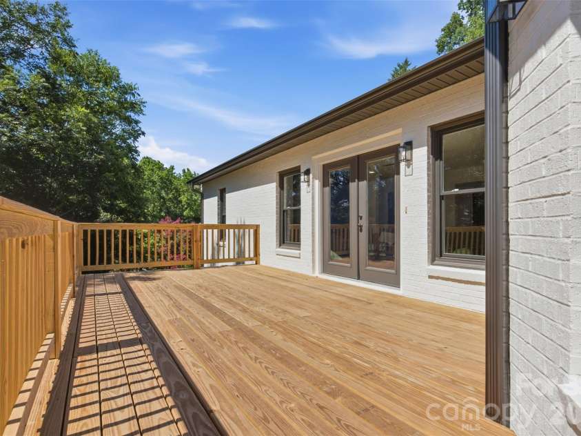3730 Club House Drive, Conover, NC 28613.  MLS# CAR4385341, YatesRealty ID 24379. 