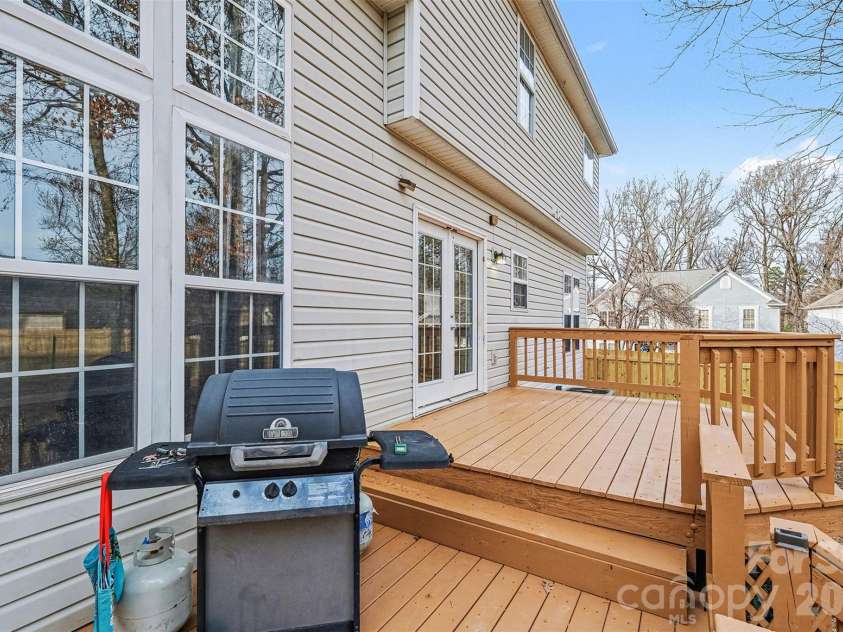 6603 Allness Glen Lane, Charlotte, NC 28269.  MLS# CAR4333202, YatesRealty ID 2438. Back Deck