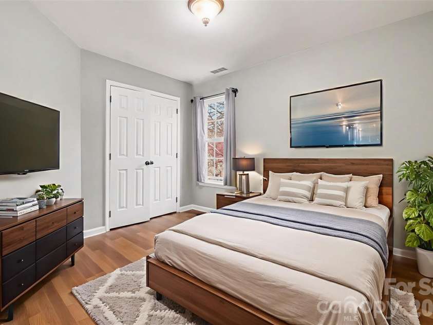 6603 Allness Glen Lane, Charlotte, NC 28269.  MLS# CAR4333202, YatesRealty ID 2438. Bedromo 2 *Virtually Staged*
