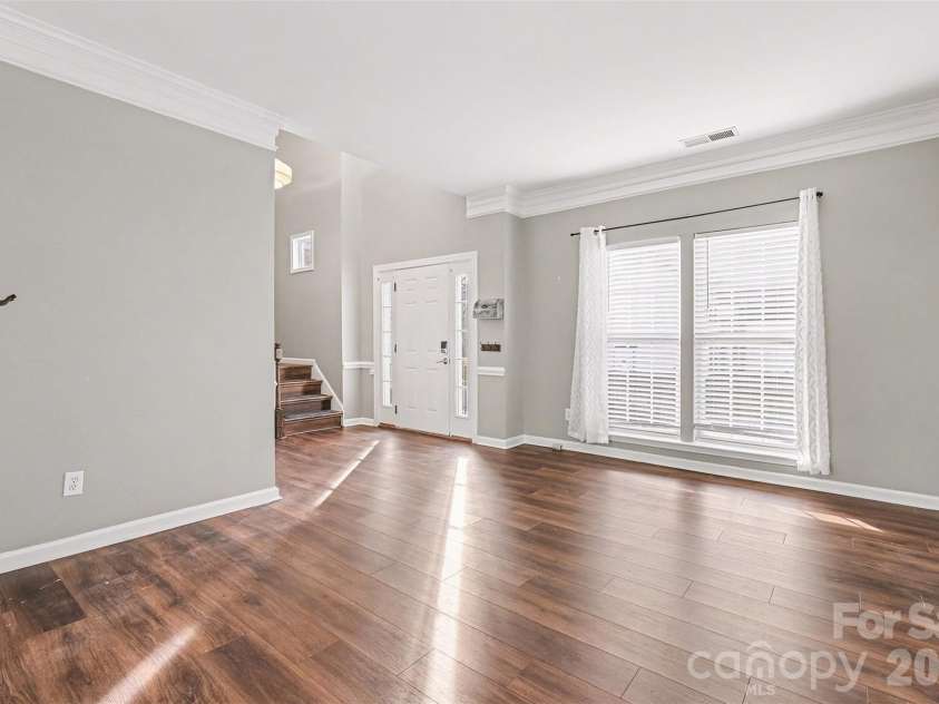 6603 Allness Glen Lane, Charlotte, NC 28269.  MLS# CAR4333202, YatesRealty ID 2438. Formal Living Room