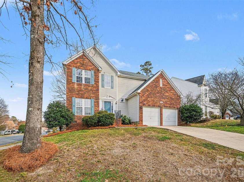 6603 Allness Glen Lane, Charlotte, NC 28269.  MLS# CAR4333202, YatesRealty ID 2438. Front exterior