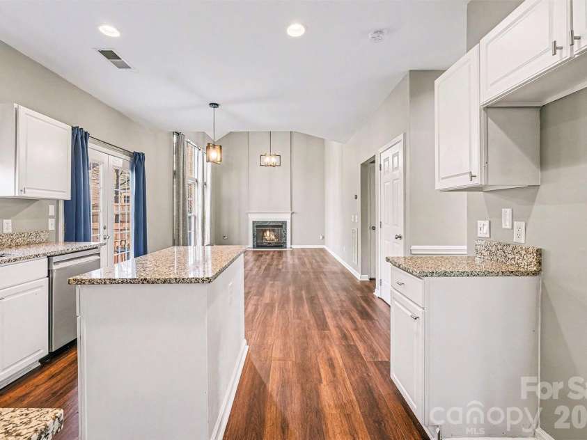 6603 Allness Glen Lane, Charlotte, NC 28269.  MLS# CAR4333202, YatesRealty ID 2438. Open living plan