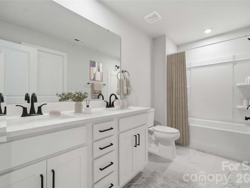 6420 Ludell Lane, Charlotte, NC 28215.  MLS# CAR4385348, YatesRealty ID 24380. Example Photo