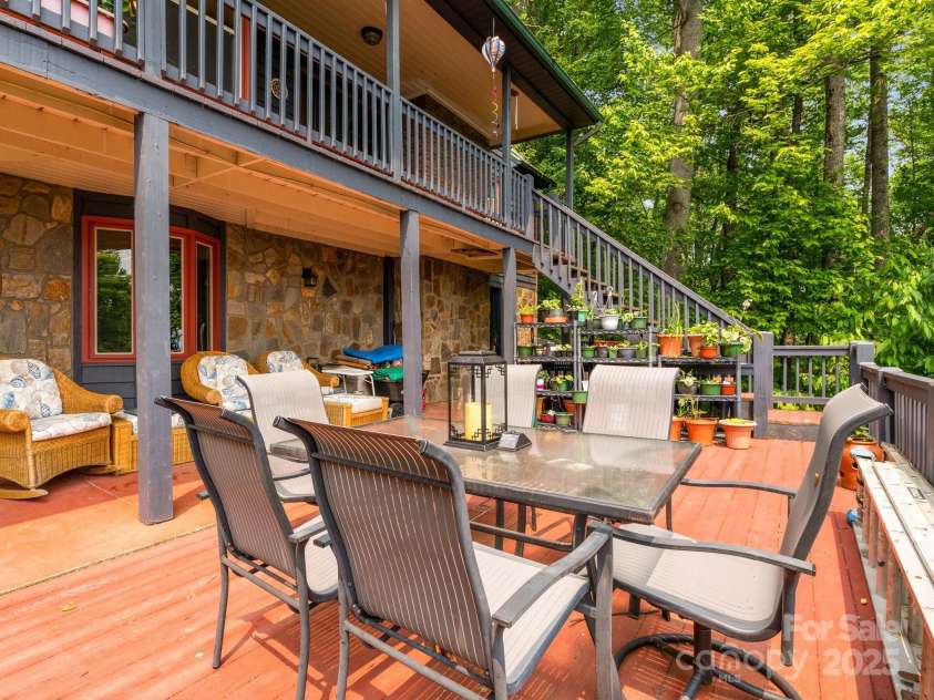 2981 Heath Peak Road, Waynesville, NC 28785.  MLS# CAR4266854, YatesRealty ID 24381. 