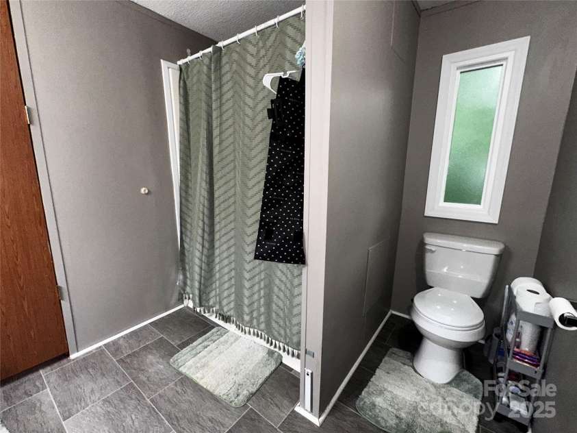 226 Lake Sylvia Road, Lincolnton, NC 28092.  MLS# CAR4267885, YatesRealty ID 24382. 