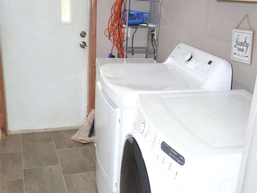 226 Lake Sylvia Road, Lincolnton, NC 28092.  MLS# CAR4267885, YatesRealty ID 24382. Laundry room