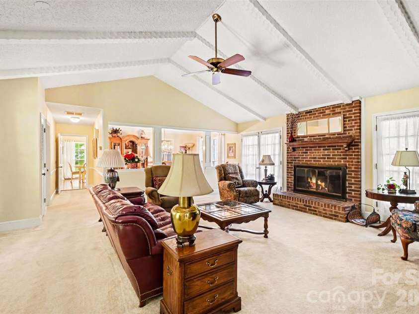 5523 Beaver Dam Lane, Mint Hill, NC 28227.  MLS# CAR4384017, YatesRealty ID 24382. 