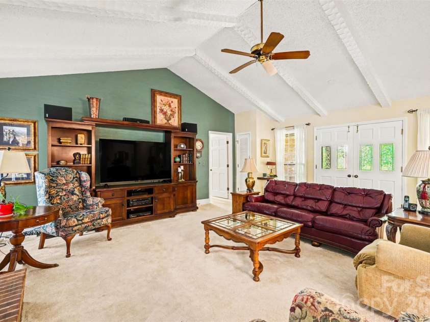 5523 Beaver Dam Lane, Mint Hill, NC 28227.  MLS# CAR4384017, YatesRealty ID 24382. 