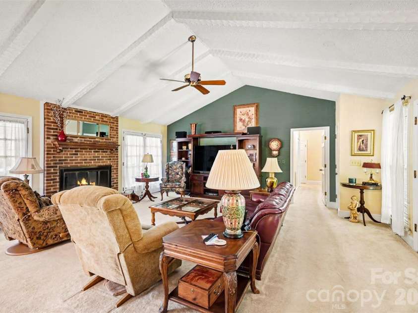 5523 Beaver Dam Lane, Mint Hill, NC 28227.  MLS# CAR4384017, YatesRealty ID 24382. 