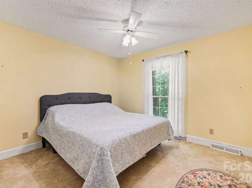 5523 Beaver Dam Lane, Mint Hill, NC 28227.  MLS# CAR4384017, YatesRealty ID 24382. 