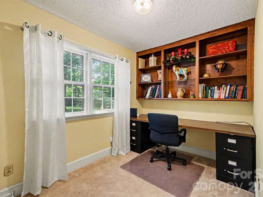 5523 Beaver Dam Lane, Mint Hill, NC 28227.  MLS# CAR4384017, YatesRealty ID 24382. 