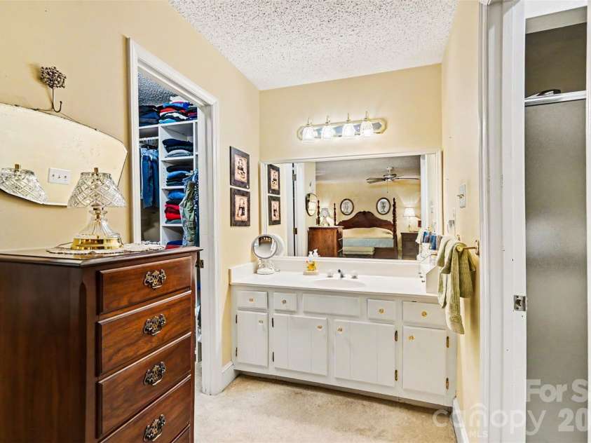 5523 Beaver Dam Lane, Mint Hill, NC 28227.  MLS# CAR4384017, YatesRealty ID 24382. 