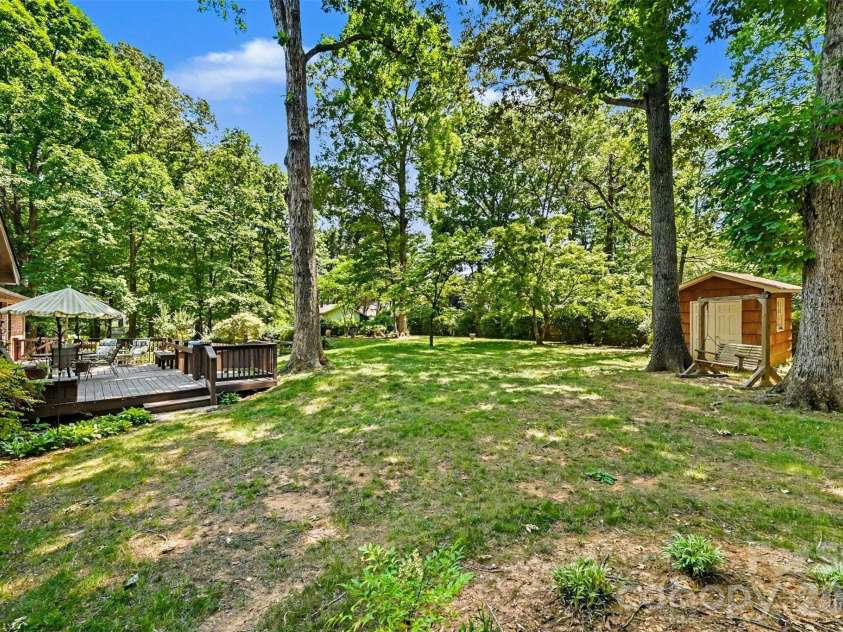 5523 Beaver Dam Lane, Mint Hill, NC 28227.  MLS# CAR4384017, YatesRealty ID 24382. 