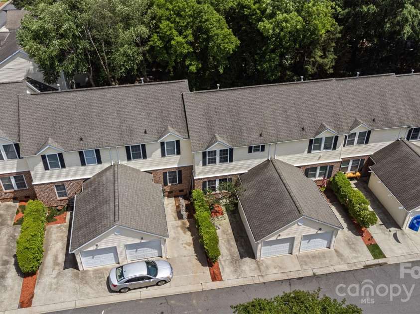 7019 Walnut Ridge Court, Charlotte, NC 28217.  MLS# CAR4210878, YatesRealty ID 24383. Drone overview