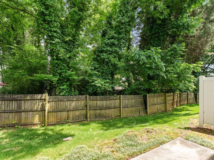 7019 Walnut Ridge Court, Charlotte, NC 28217.  MLS# CAR4210878, YatesRealty ID 24383. PRIVATE Backyard