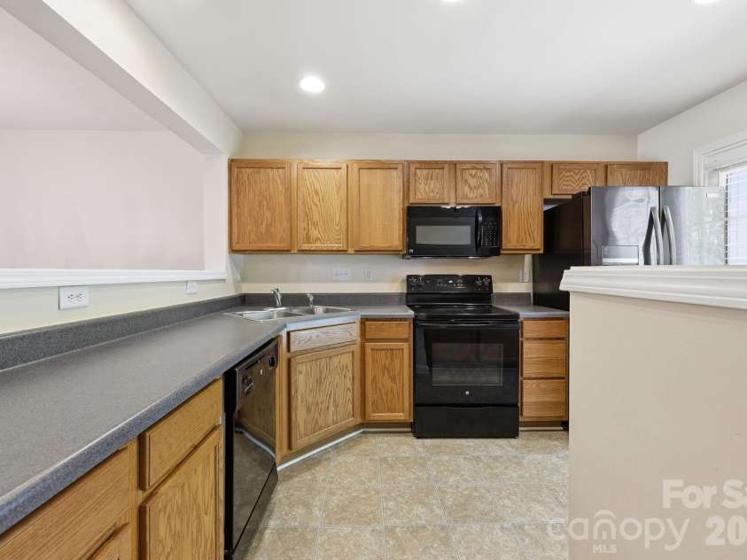 2548 Brackley Place, Concord, NC 28027.  MLS# CAR4376460, YatesRealty ID 24384. 