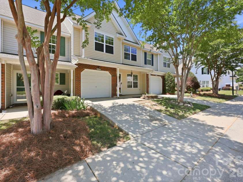 2540 Brackley Place, Concord, NC 28027.  MLS# CAR4376466, YatesRealty ID 24385. 