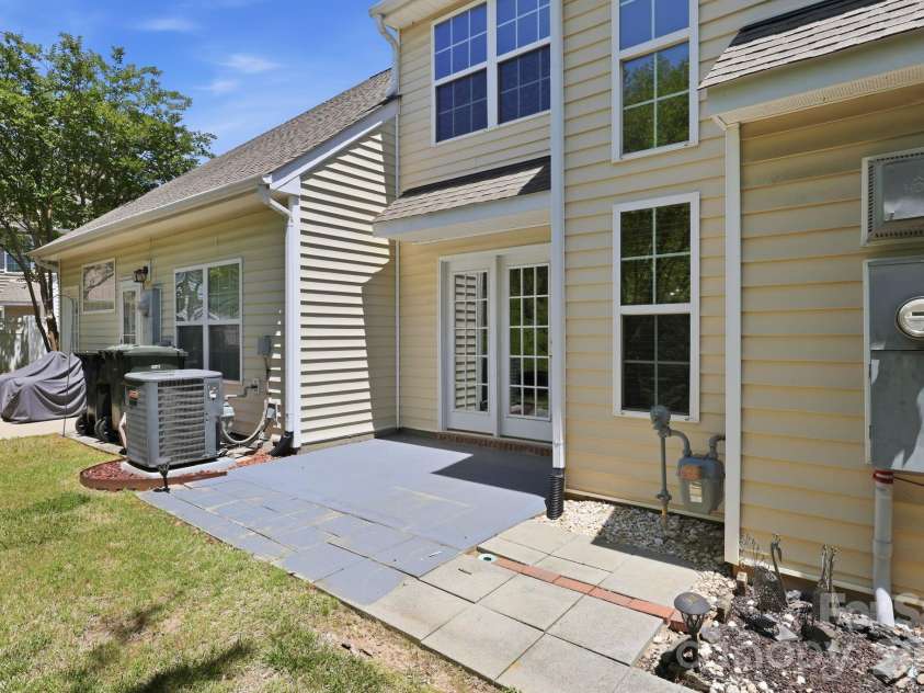 2540 Brackley Place, Concord, NC 28027.  MLS# CAR4376466, YatesRealty ID 24385. 