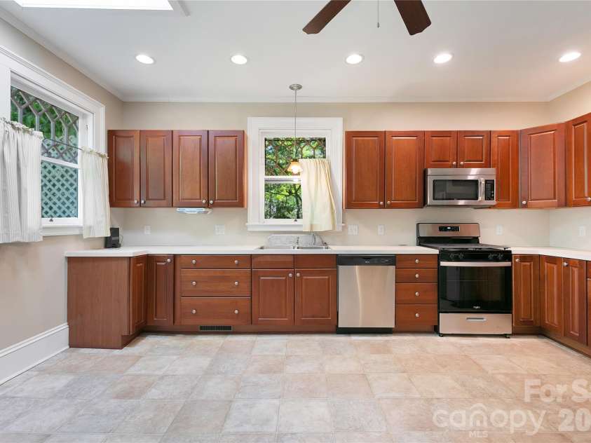 208 Probart Street, Brevard, NC 28712.  MLS# CAR4420594, YatesRealty ID 24387. 
