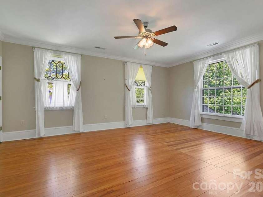 208 Probart Street, Brevard, NC 28712.  MLS# CAR4420594, YatesRealty ID 24387. 