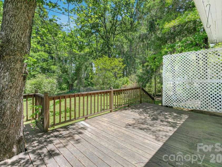208 Probart Street, Brevard, NC 28712.  MLS# CAR4420594, YatesRealty ID 24387. 