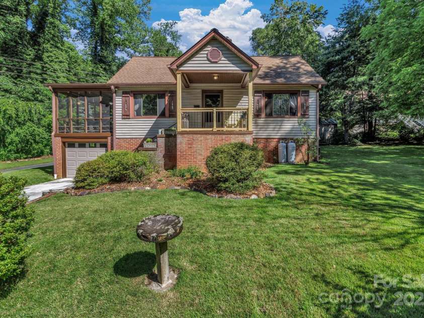 111 Assembly Drive, Montreat, NC 28757.  MLS# CAR4271152, YatesRealty ID 24388. 