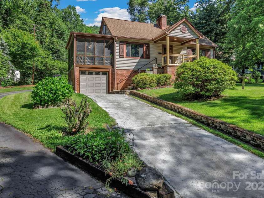 111 Assembly Drive, Montreat, NC 28757.  MLS# CAR4271152, YatesRealty ID 24388. 