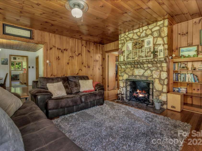 111 Assembly Drive, Montreat, NC 28757.  MLS# CAR4271152, YatesRealty ID 24388. 