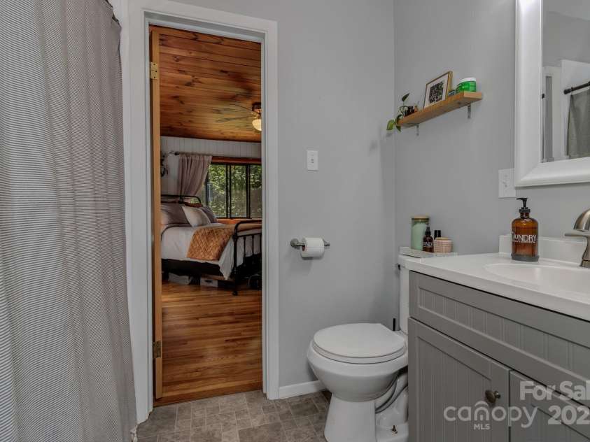 111 Assembly Drive, Montreat, NC 28757.  MLS# CAR4271152, YatesRealty ID 24388. 