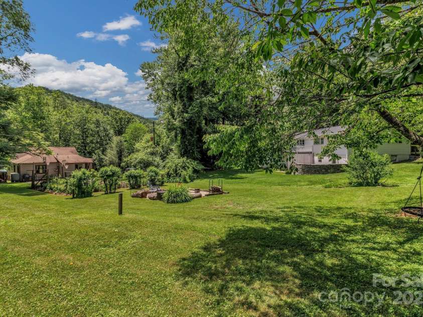 111 Assembly Drive, Montreat, NC 28757.  MLS# CAR4271152, YatesRealty ID 24388. 