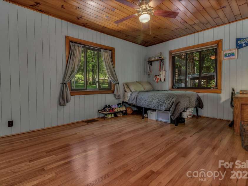 111 Assembly Drive, Montreat, NC 28757.  MLS# CAR4271152, YatesRealty ID 24388. Primary Suite with bath and cedar lined closet.