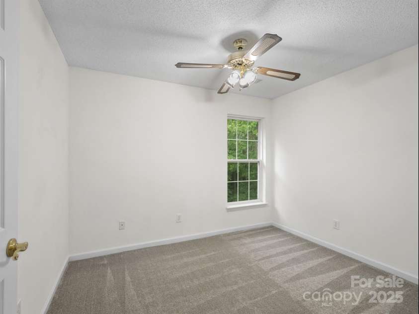 12317 Panthersville Drive, Charlotte, NC 28269.  MLS# CAR4255079, YatesRealty ID 24389. 