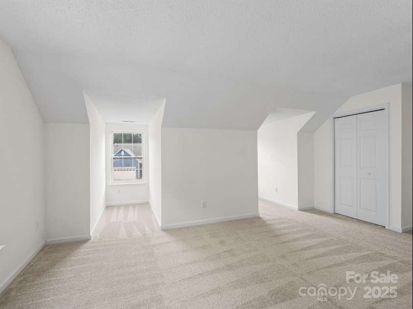 12317 Panthersville Drive, Charlotte, NC 28269.  MLS# CAR4255079, YatesRealty ID 24389. 