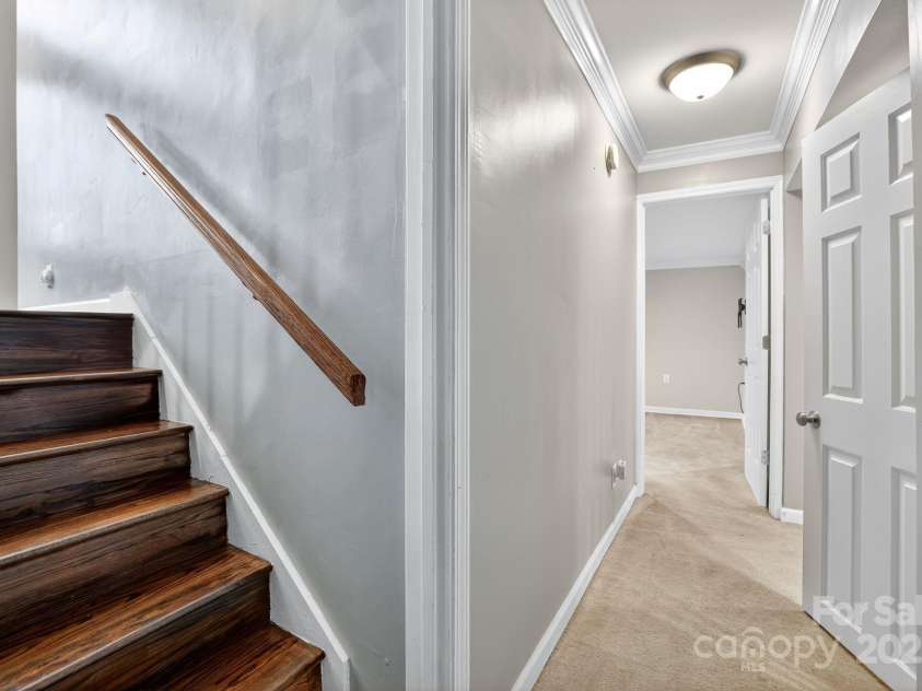 2200 Peninsula Avenue, Shelby, NC 28150.  MLS# CAR4299507, YatesRealty ID 24390. 