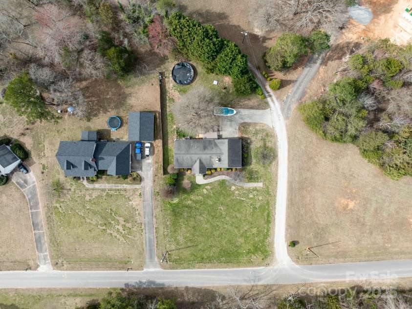 2200 Peninsula Avenue, Shelby, NC 28150.  MLS# CAR4299507, YatesRealty ID 24390. 