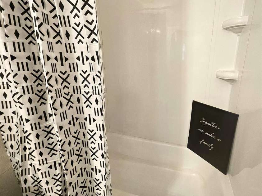 169 Freeze Avenue, Concord, NC 28025.  MLS# CAR4254472, YatesRealty ID 24392. Oaking Tub & shower in Bath 1.