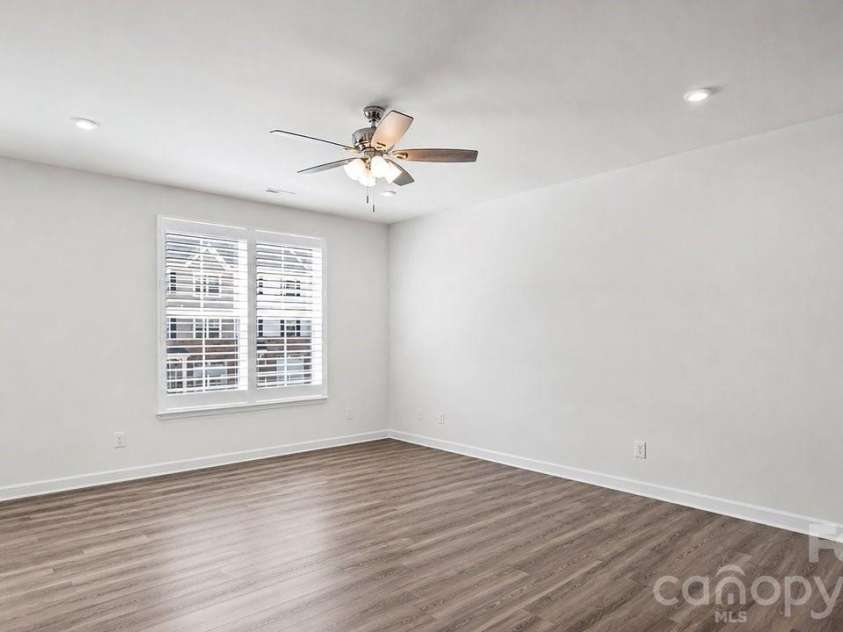 2607 Grantham Place Drive, Fort Mill, SC 29715.  MLS# CAR4380219, YatesRealty ID 24392. Living Room