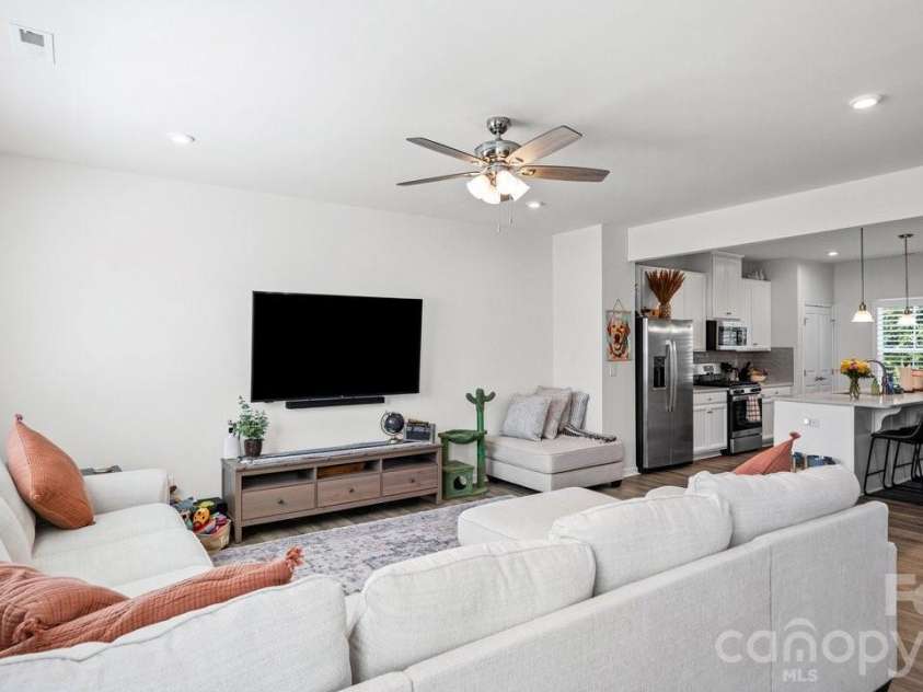 2607 Grantham Place Drive, Fort Mill, SC 29715.  MLS# CAR4380219, YatesRealty ID 24392. Living Room