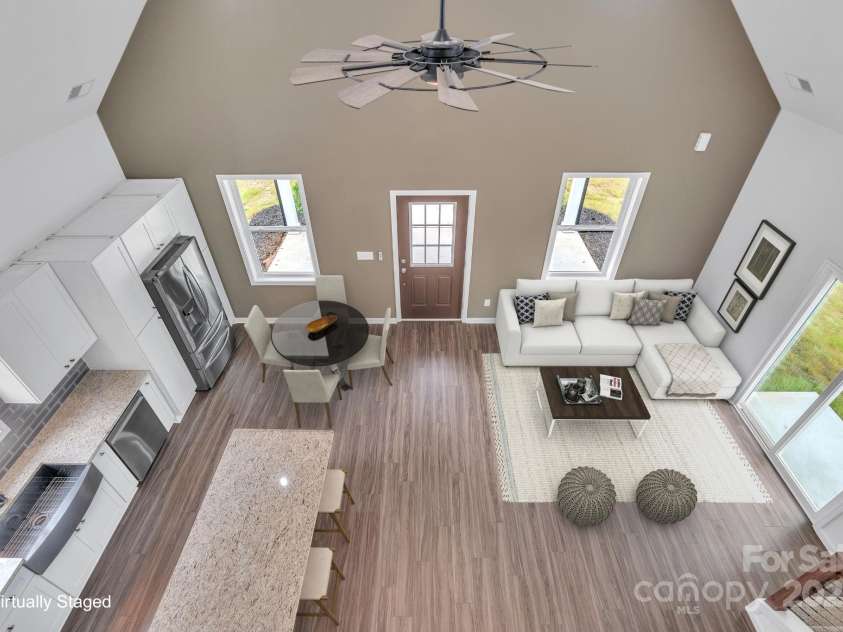 512 North Mulberry Street, Cherryville, NC 28021.  MLS# CAR4270239, YatesRealty ID 24394. 