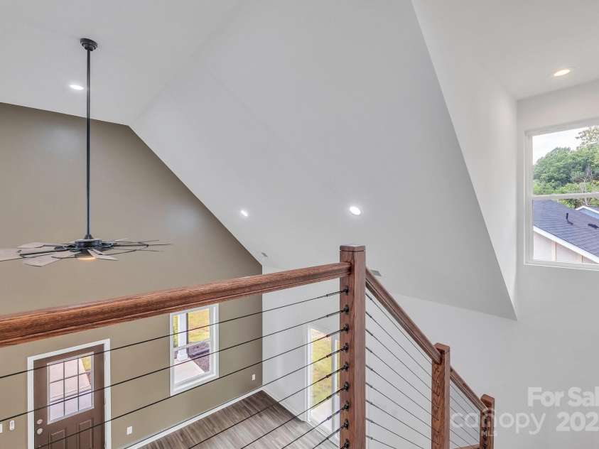 512 North Mulberry Street, Cherryville, NC 28021.  MLS# CAR4270239, YatesRealty ID 24394. 