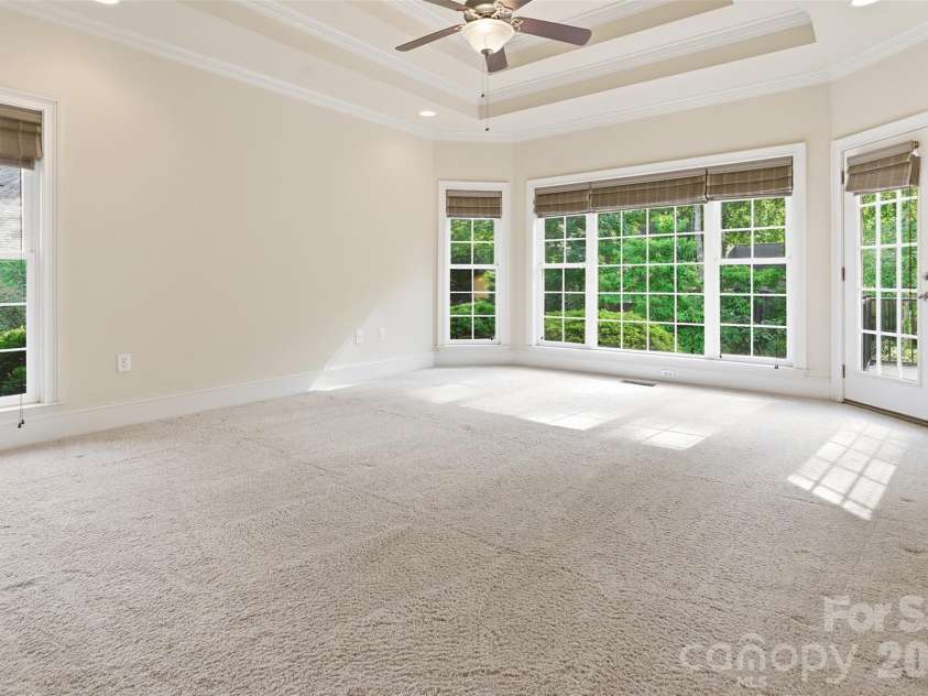 279 Woodstream Circle, Mooresville, NC 28117.  MLS# CAR4370346, YatesRealty ID 24395. Main level primary suite with double trey ceiling