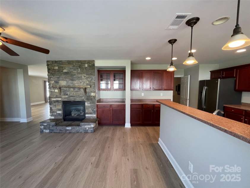 107 Ameena Chase Trail, Mooresville, NC 28117.  MLS# CAR4272188, YatesRealty ID 24396. 